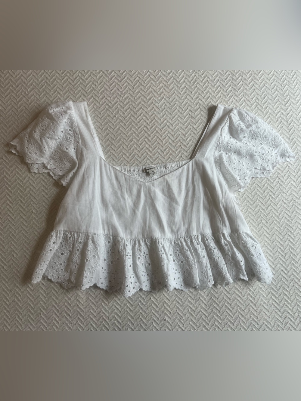 American Eagle Eyelet Crop Top